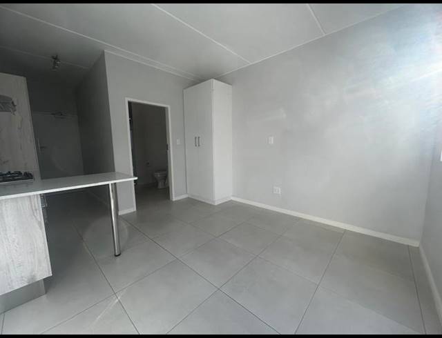1 BEDROOM PROPERTY TO RENT IN HALFWAY GARDENS